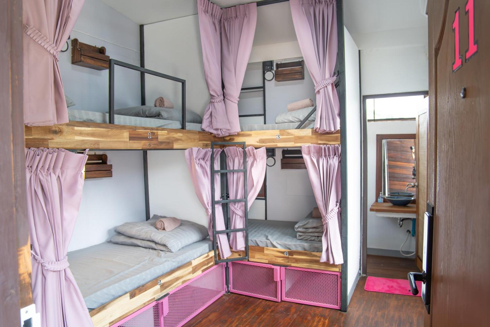 K-Bunk Hostel Pai Walking Street Exteriör bild